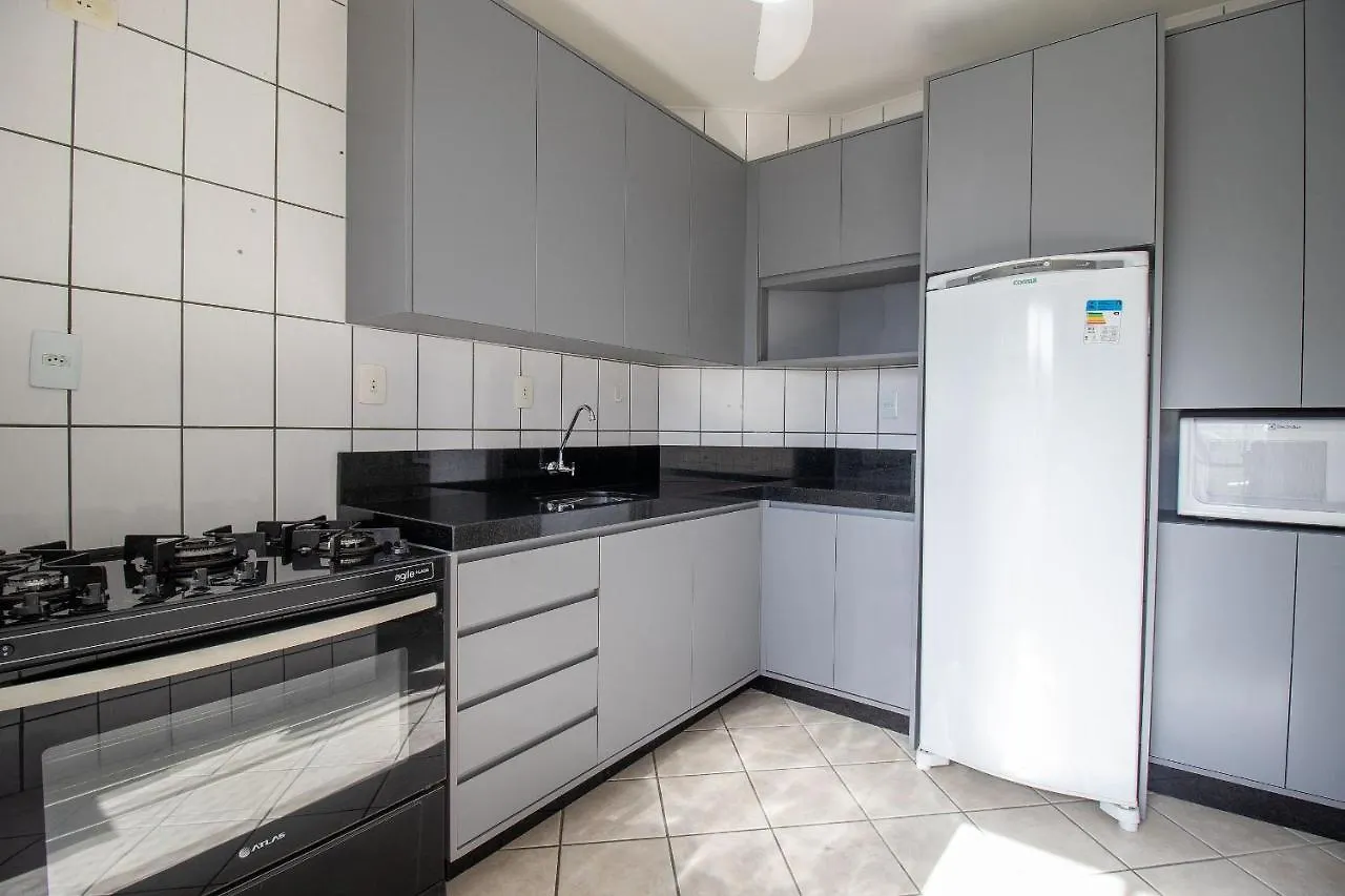 アパート Balneário CamboriúDhe83 - Climatizado, Prox Ao Calcadao, Tv Smartアパートメント