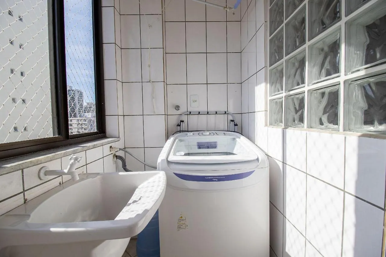Balneário CamboriúDhe83 - Climatizado, Prox Ao Calcadao, Tv Smartアパートメント アパート