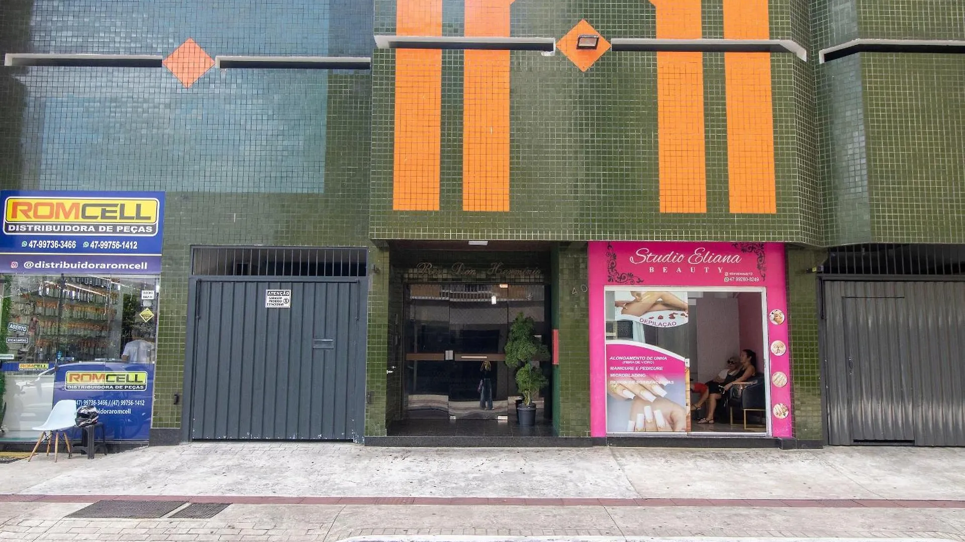 Balneário CamboriúDhe83 - Climatizado, Prox Ao Calcadao, Tv Smartアパートメント ブラジル